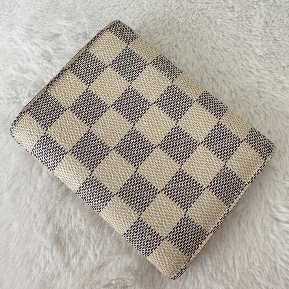 Louis Vuitton Victorine Wallet N64022 - Picture 9 of 16